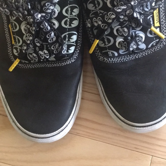 mooneyes vans shoes for sale